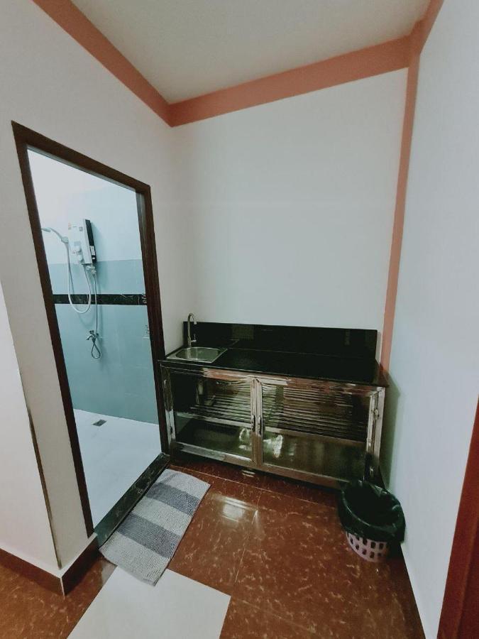 Soben Sensok Guesthouse Phnom Penh Exteriör bild
