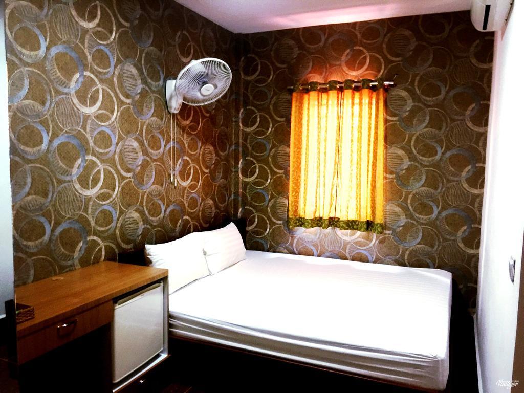 Soben Sensok Guesthouse Phnom Penh Exteriör bild