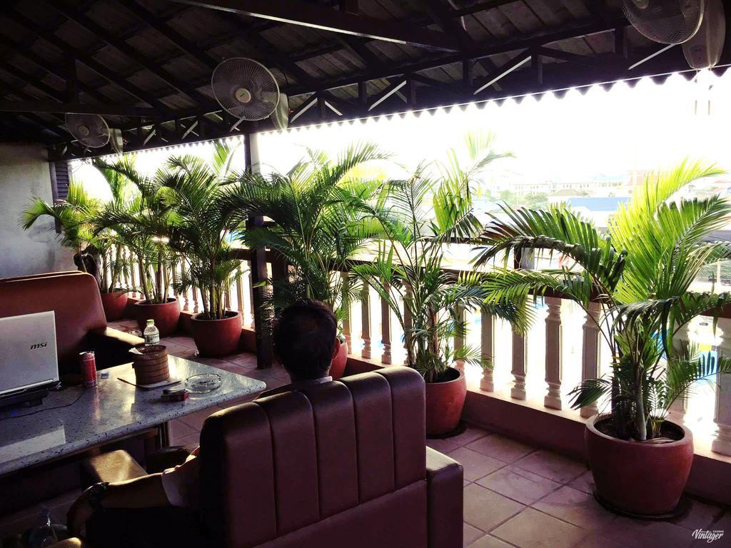 Soben Sensok Guesthouse Phnom Penh Exteriör bild